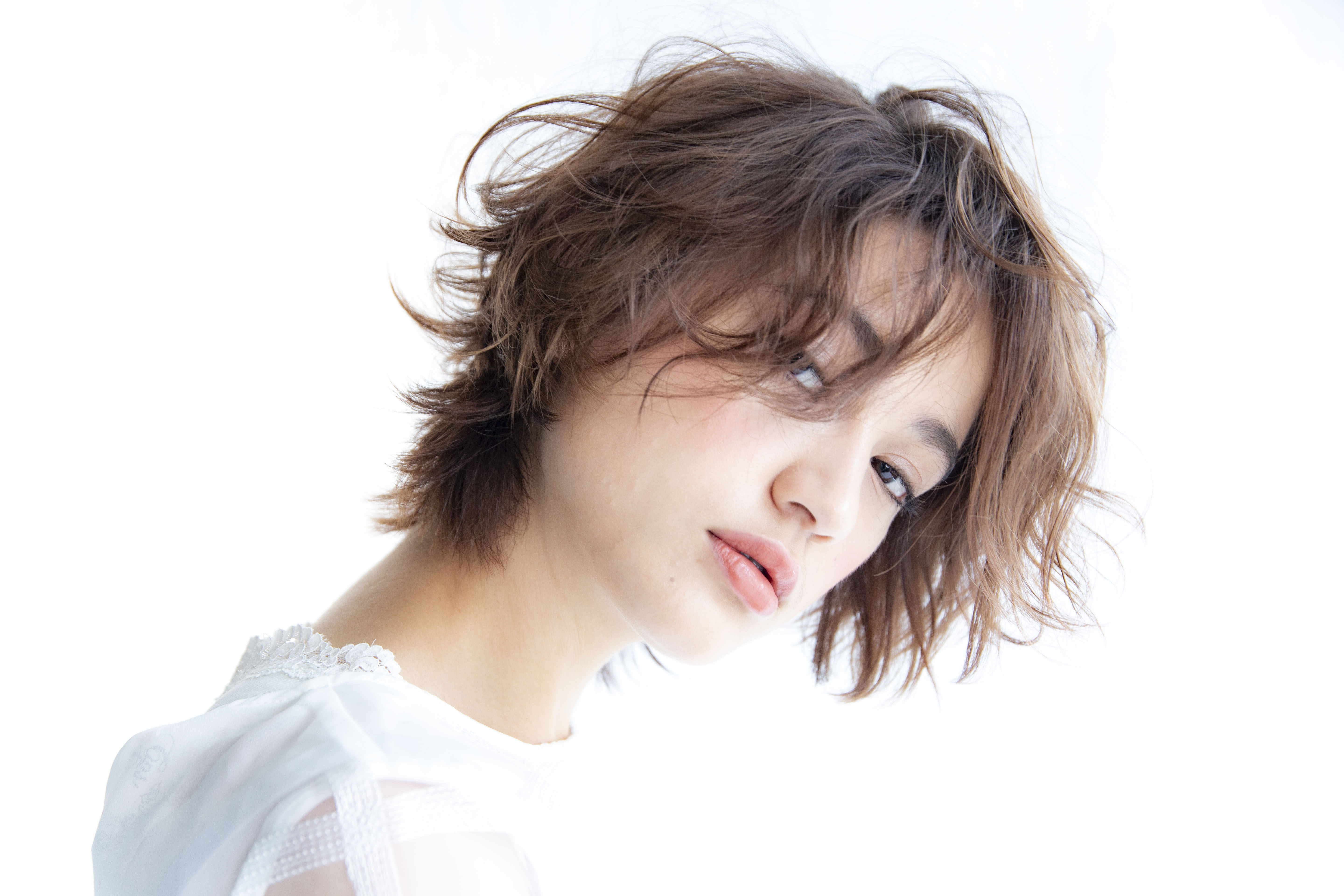 白髪染めで黒くなった髪を明るい茶色にする技術 傷まない白髪染め ヘアカラー 髪の悩みの相談 は銀座美容室カロンちゃんのｂｅａｕｔｙ ｂｌｏｇ